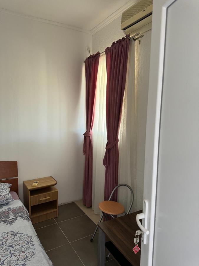 Apartments Airport Golubovci Podgorica Eksteriør billede