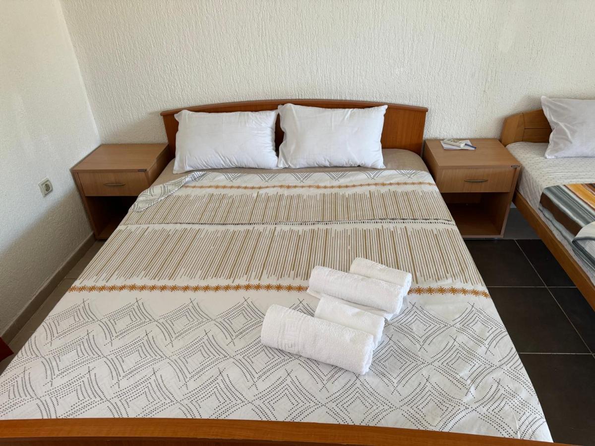 Apartments Airport Golubovci Podgorica Eksteriør billede